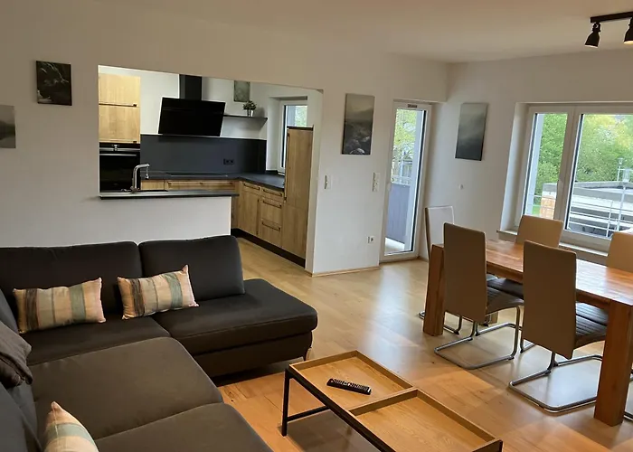 Koestlbach Apart I Ferienwohnung Bis 3 & 6 Personen I Nuernberg I Neumarkt I Messe I Natur I Kueche I Parken I Waschmaschine I Garten