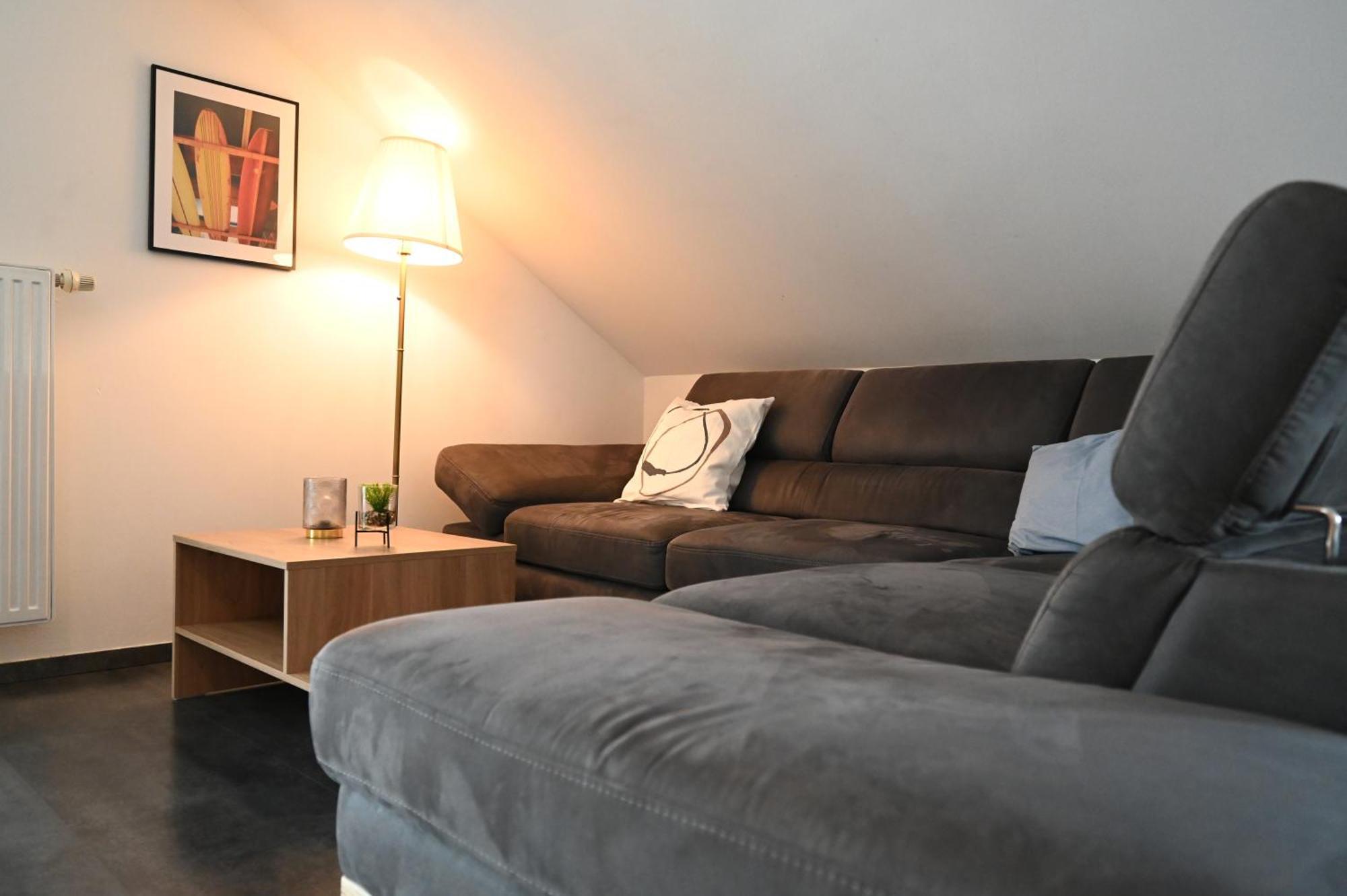 Koestlbach Apart I Ferienwohnung Bis 3 & 6 Personen I Nuernberg I Neumarkt I Messe I Natur I Kueche I Parken I Waschmaschine I Garten