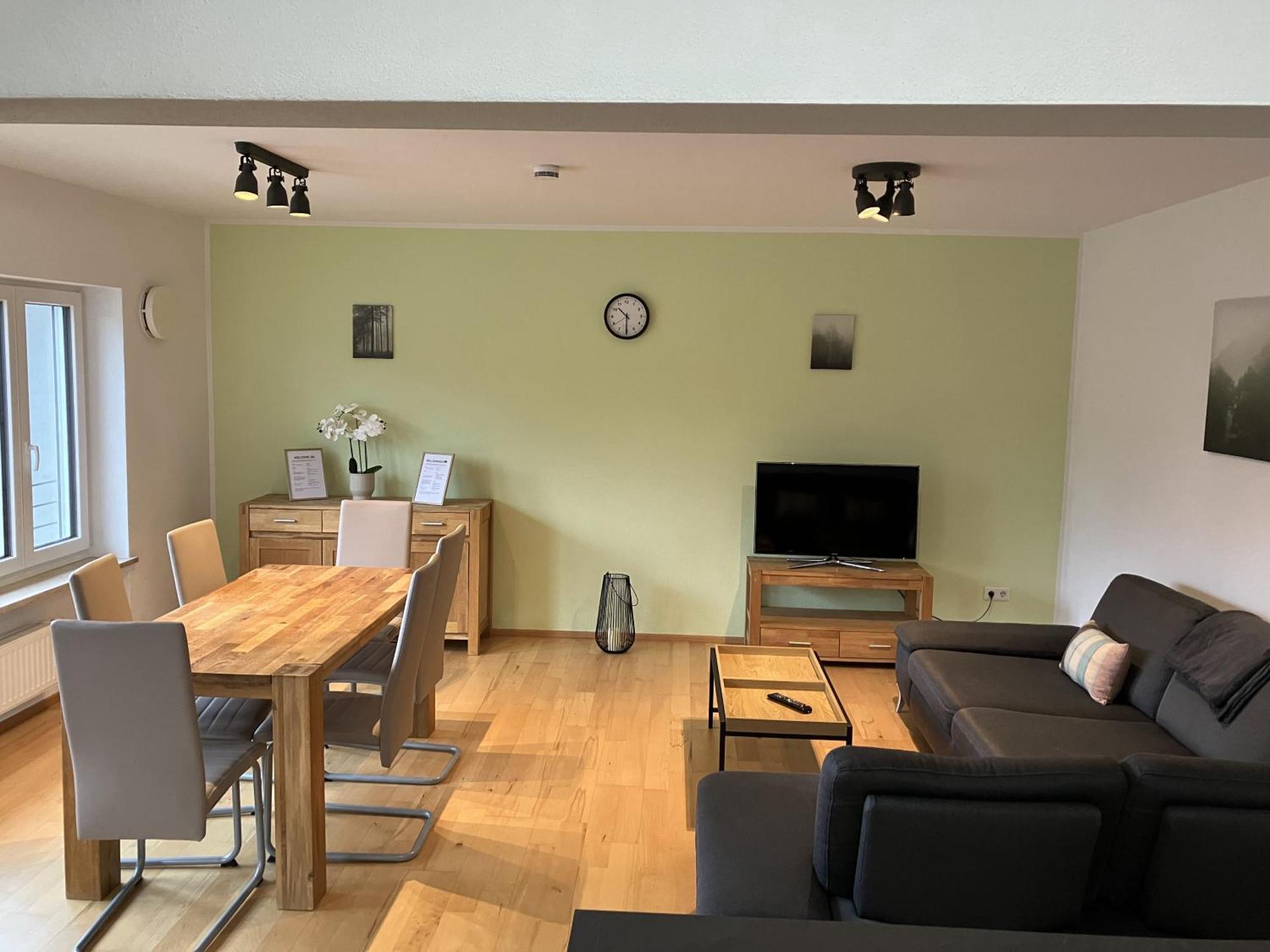 Apartment Koestlbach Apart I Ferienwohnung Bis 3 & 6 Personen I Nuernberg I Neumarkt I Messe I Natur I Kueche I Parken I Waschmaschine I Garten