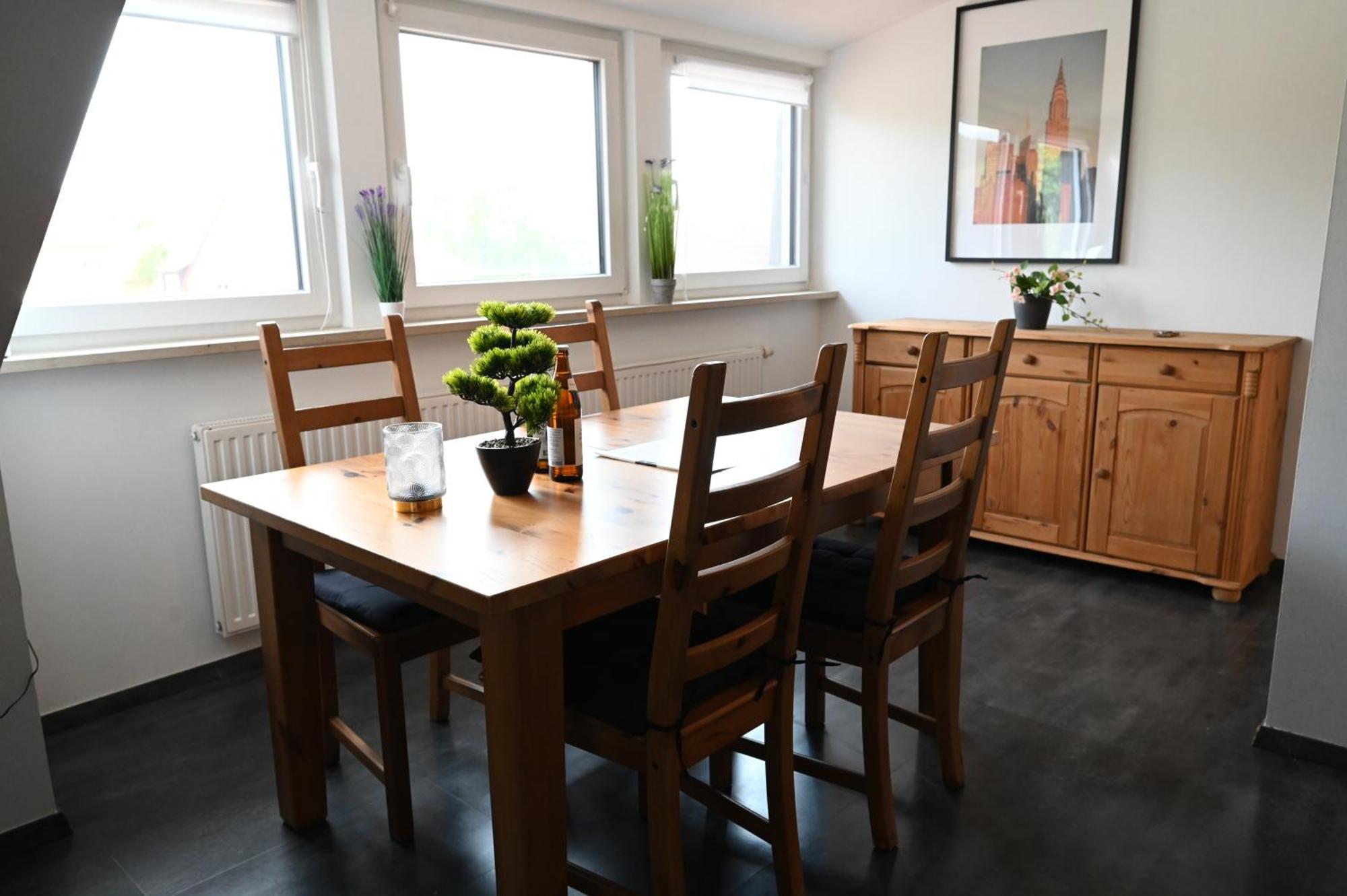 Koestlbach Apart I Ferienwohnung Bis 3 & 6 Personen I Nuernberg I Neumarkt I Messe I Natur I Kueche I Parken I Waschmaschine I Garten *