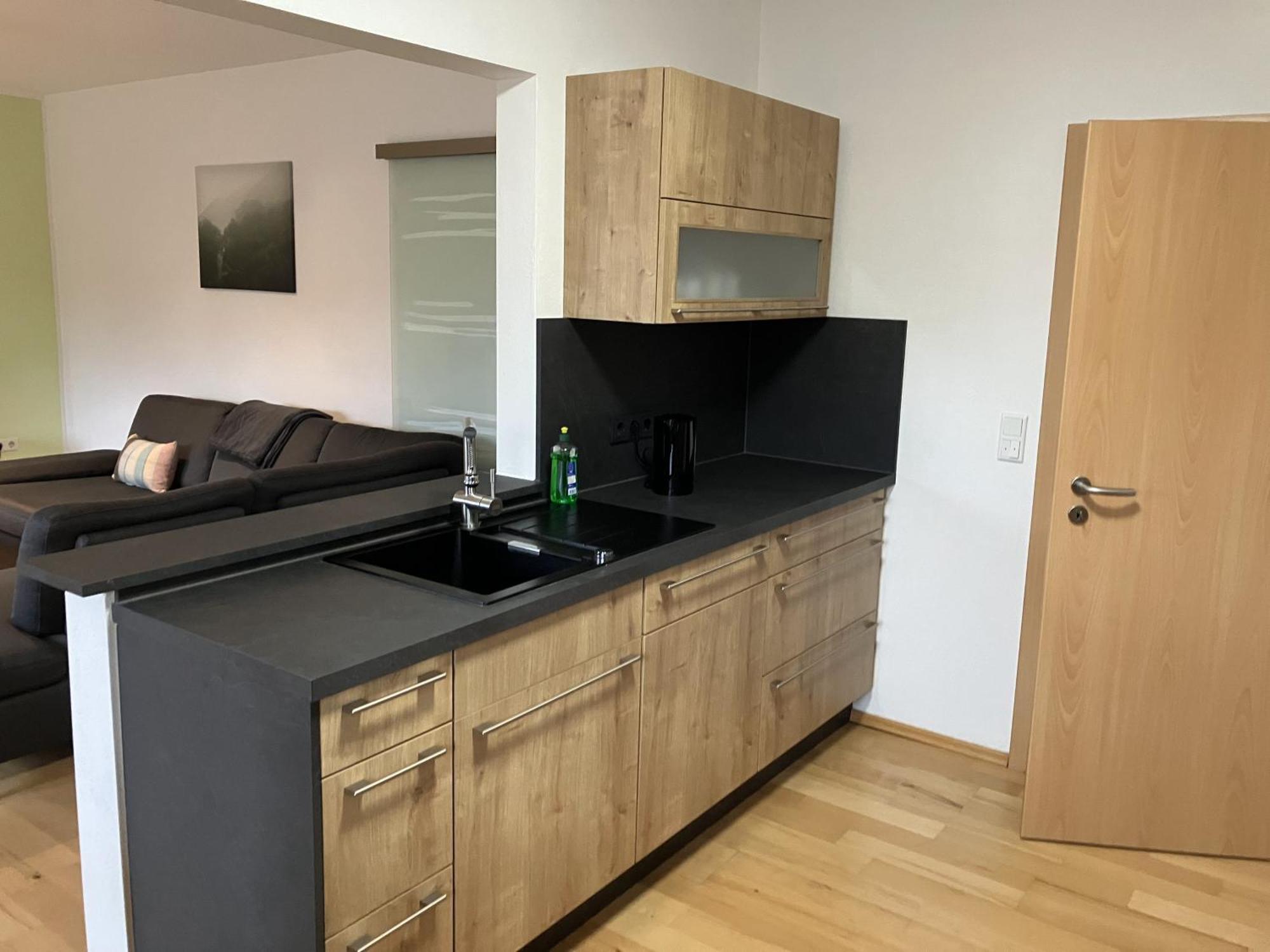 Koestlbach Apart I Ferienwohnung Bis 3 & 6 Personen I Nuernberg I Neumarkt I Messe I Natur I Kueche I Parken I Waschmaschine I Garten * Postbauer-Heng